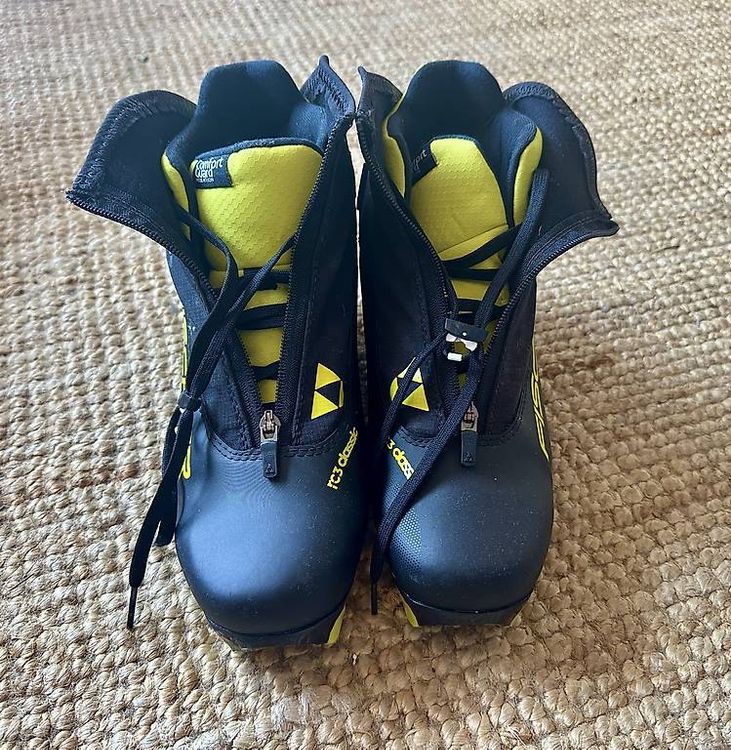 Sci: Langlauf Ski inkl. Neue Schuhe Größe L (42) – Usato da Staffelbach venduto da hir_ps2c 1