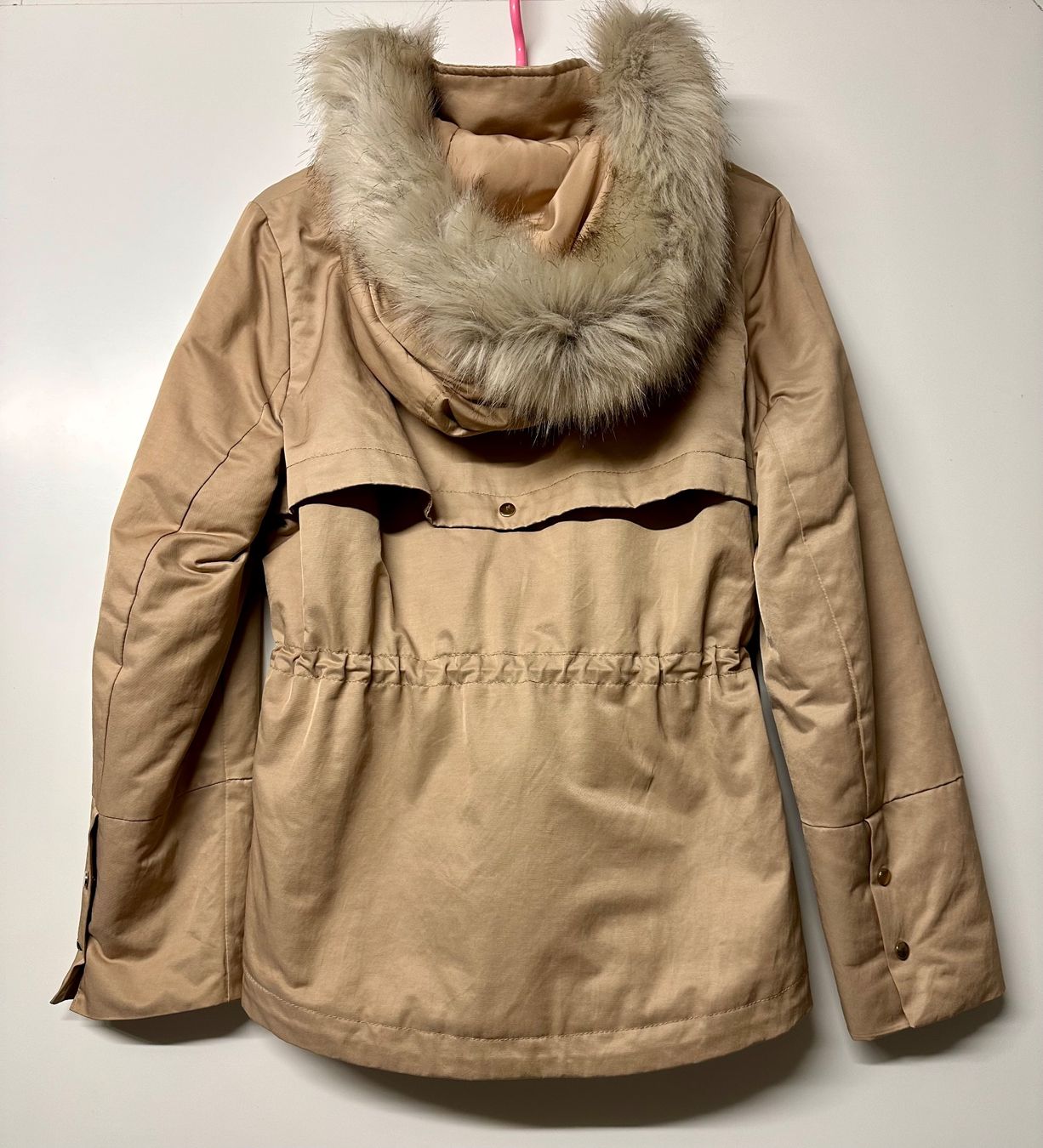 Mango Jacken: Schöne Winterjacke von Mango, Grösse M – Neu (gemäss Beschreibung) aus Wallbach von paxnic 1
