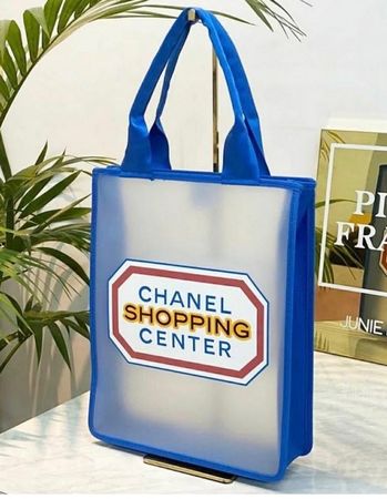 CHANEL Sac Cabas Tote Bag VIP Paris Chanel Shopping Center