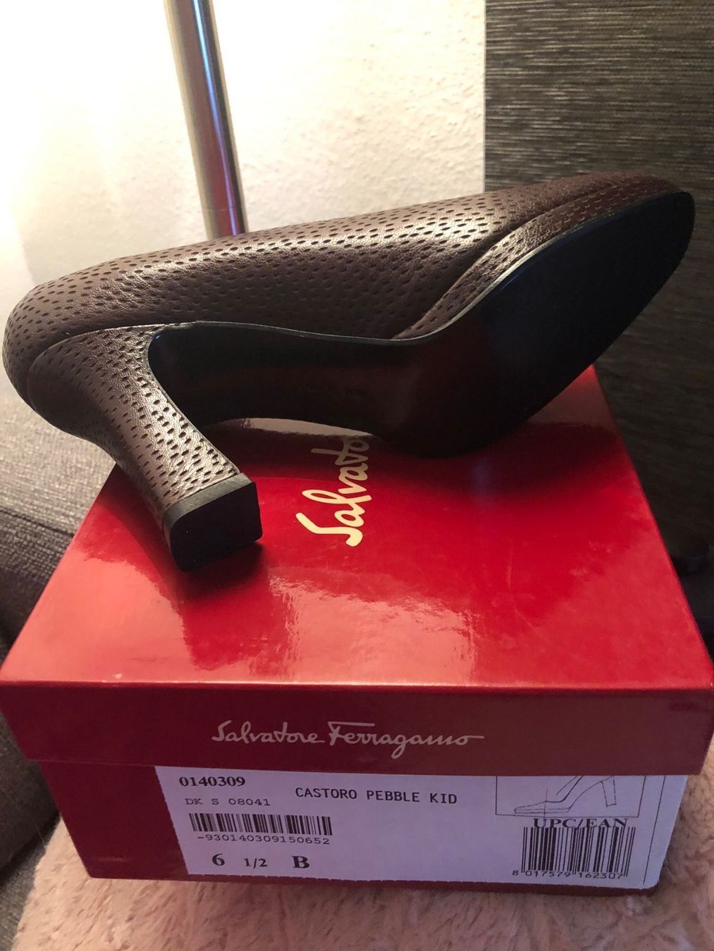 Salvatore Ferragamo Damenschuhe: Chaussures Ferragamo – Neu und originalverpackt aus lausanne von Pepitam 1