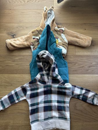 Set Jacke 12 Monate alt 