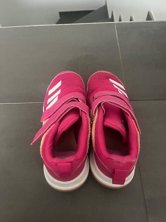 Schuhe für Jungen: Turnschuhe – Gebraucht aus Lausen von mirip86 3