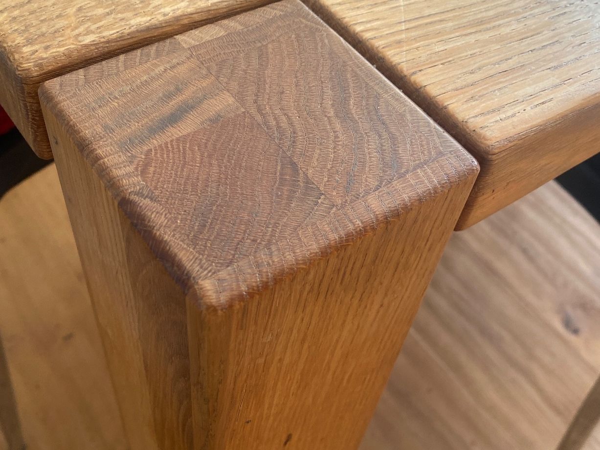 Set de table et chaises: Wunderschöner massiver Holztisch mit 6 Stühlen – D'occasion à Wattenwil par Bucht_BE 5