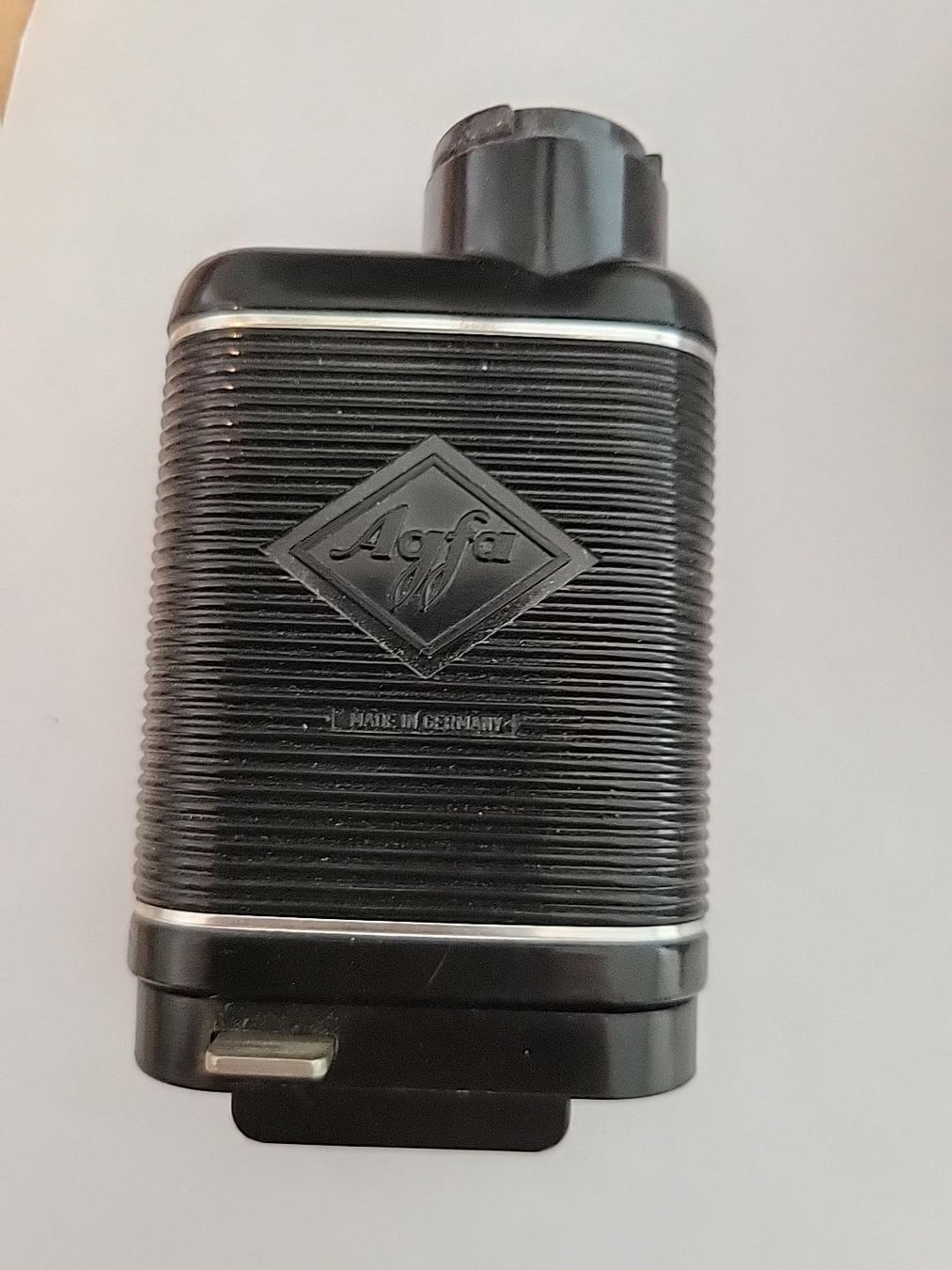 Agfa Flash: Agfa Synchro-Blitzer KL Typ 6825 mit Etui #207 – Usato da Dachsen venduto da MacheSache 2