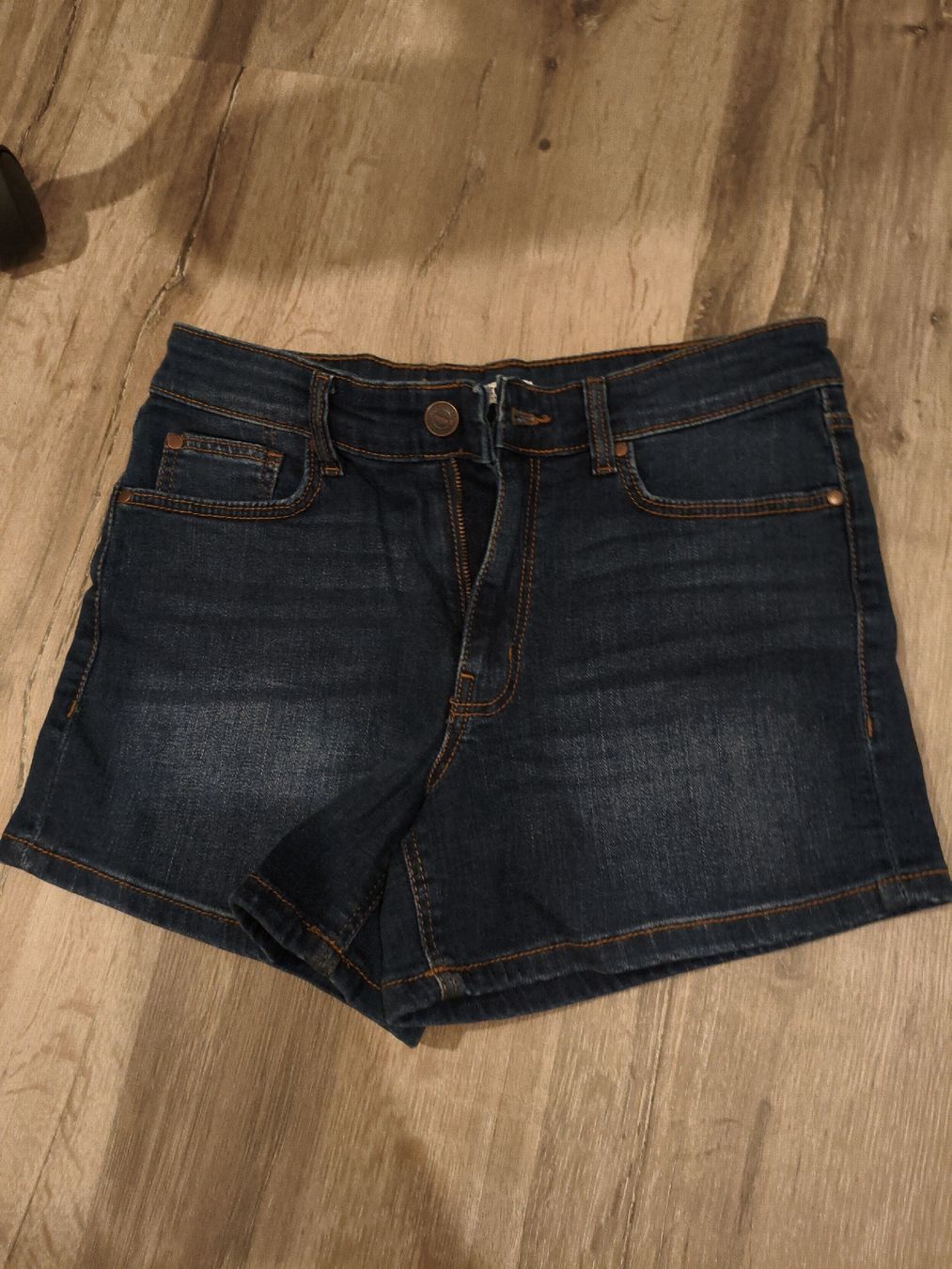 Jeans: jeans corti – Usato da Bioggio venduto da OresteIronix 1