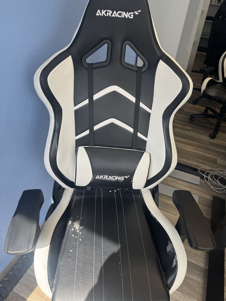 Sedie: 4x AKRacing Gaming-/Bürostühle – Usato da Steinmaur venduto da Florianpoke 1