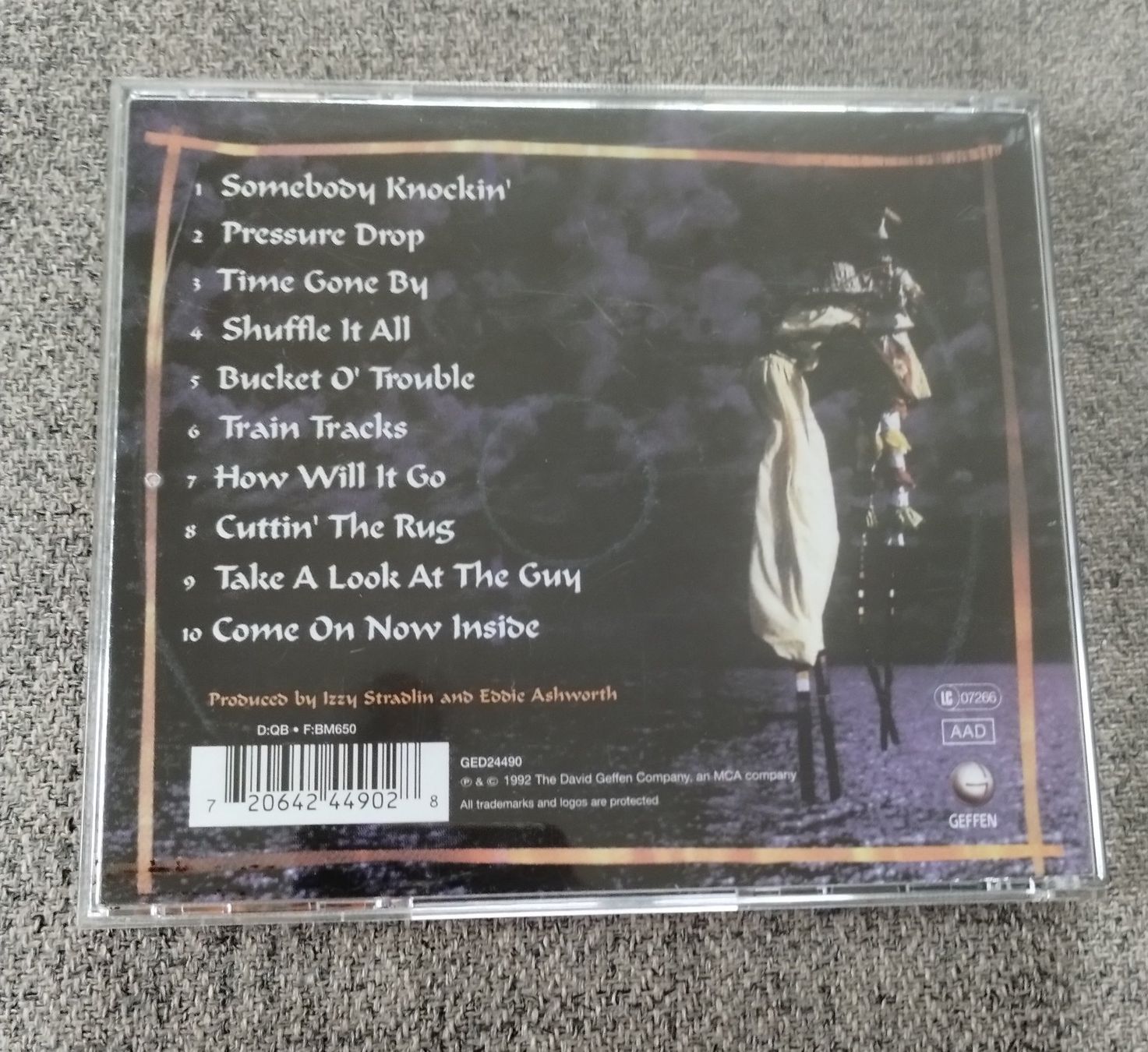 CD: Izzy Stradali and the ju ju Hounds – Usato da Lausanne venduto da Martinucci 1