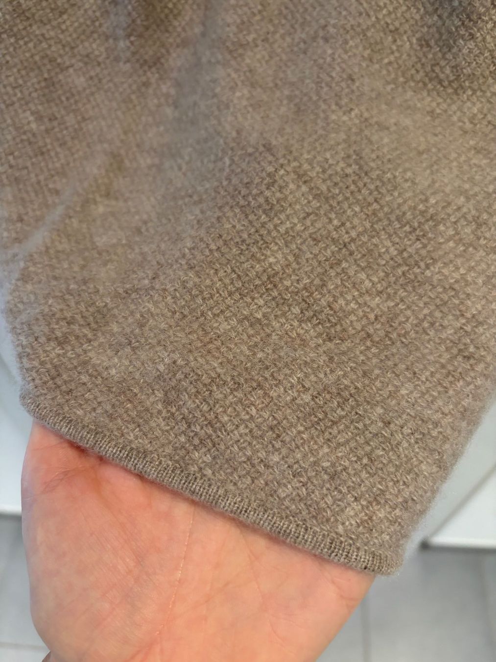 Globus Pulls & Sweat-shirts: Globus Kaschmir Pullover beige – D'occasion à Dielsdorf par Anthony111 8