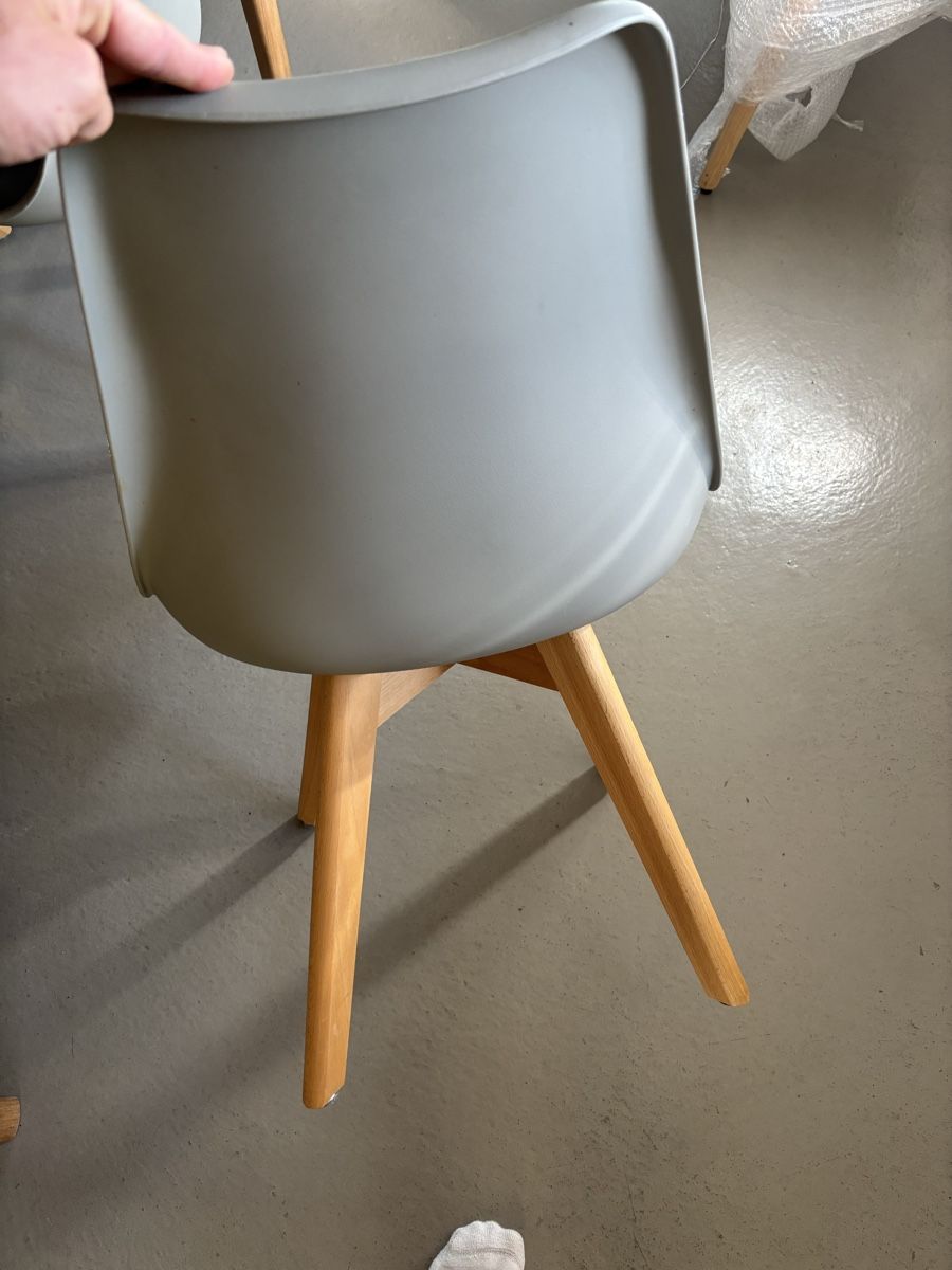 Stühle: Esstischstühle – Gebraucht aus Lausen von pierre1 2