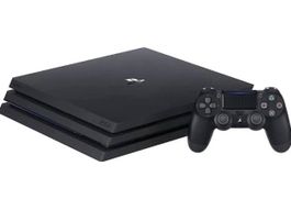 PS4 Pro 1TB + 2 DualShock Controller + Fifa 19 + GT Sport