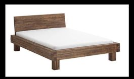 Neuwertiges modernes Bett Holz, 160cm mit Lattenrost
