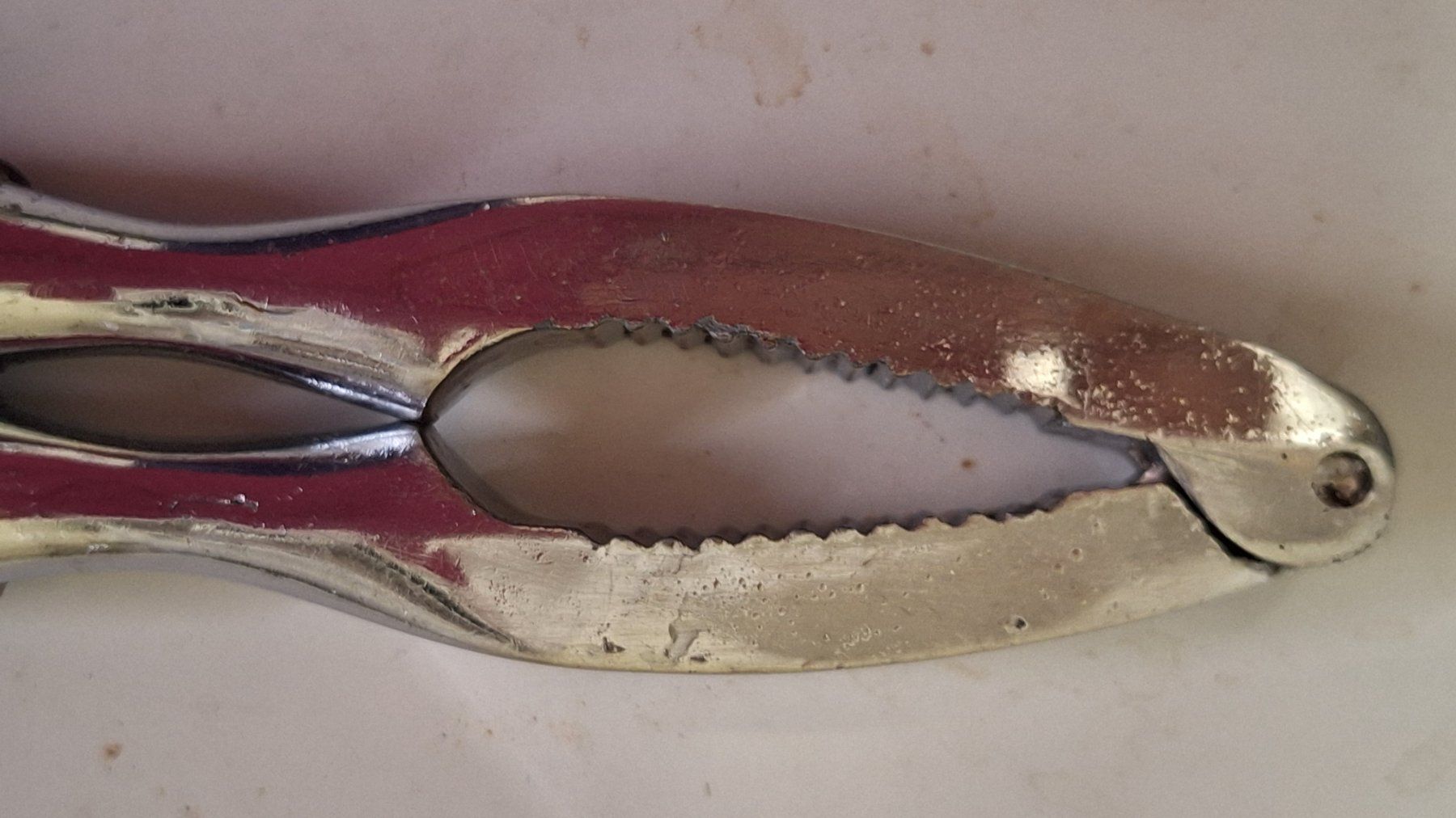 Elettrodomestici da cucina: Nussknacker Metall mit Holzgriff – Usato da Arlesheim venduto da shopradl 1