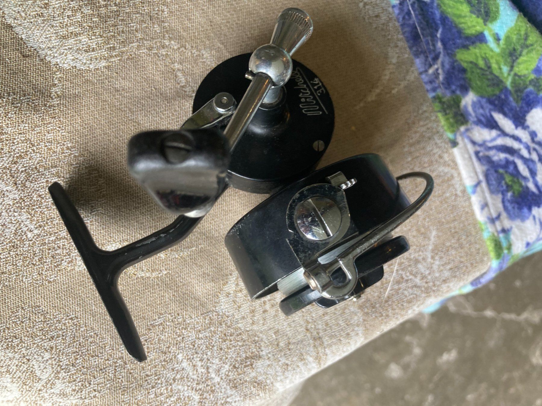 Tamburi & Mulinelli: Vintage Stationärrolle Mitchell 314 – Usato da Filzbach venduto da Sugi7 4
