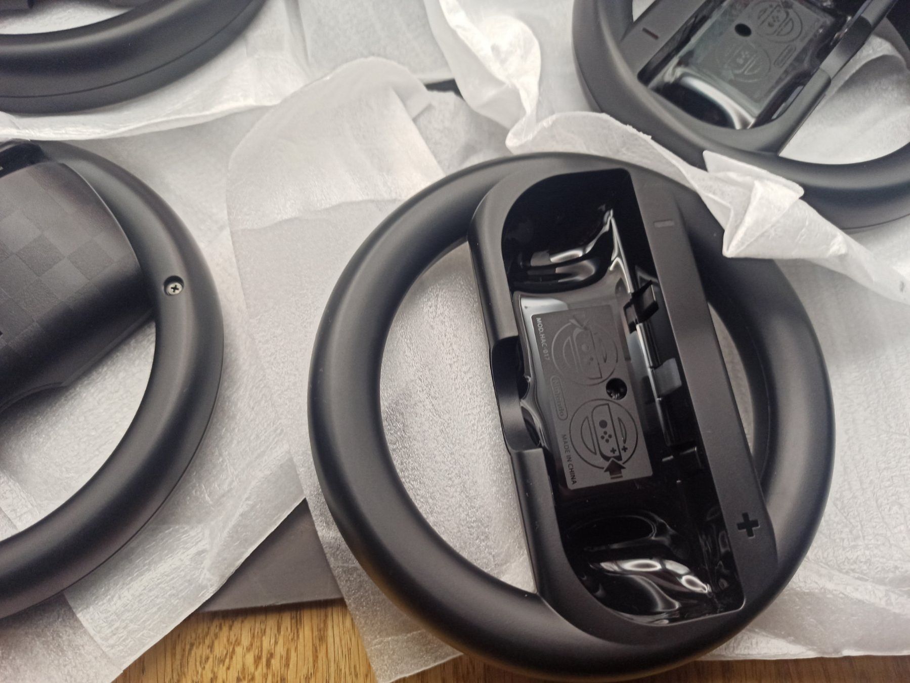 Nintendo Controller: Original Nintendo Switch Joy-Con WHEEL PAIR NSW – Usato da Oberweningen venduto da mar_87mx 3
