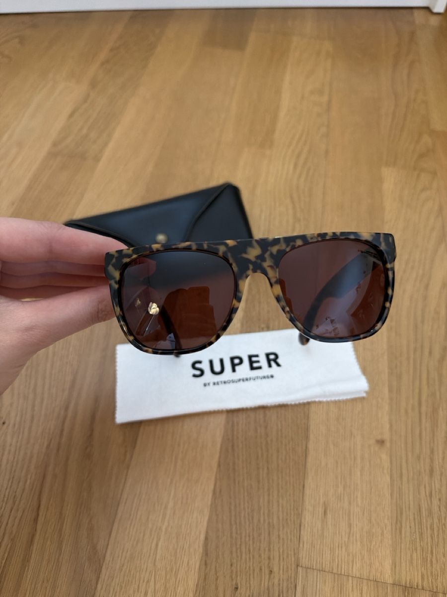 Occhiali & Lenti: RETROSUPERFUTURE Sonnenbrille – Nuovo (secondo la descrizione) da Fribourg venduto da DayaneH. 4