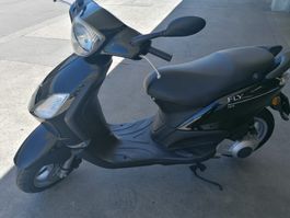 Piaggio Fly 125 