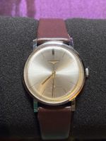 Longines Vintage Style Herrenuhr – Silbernes Sunburst-Ziffer