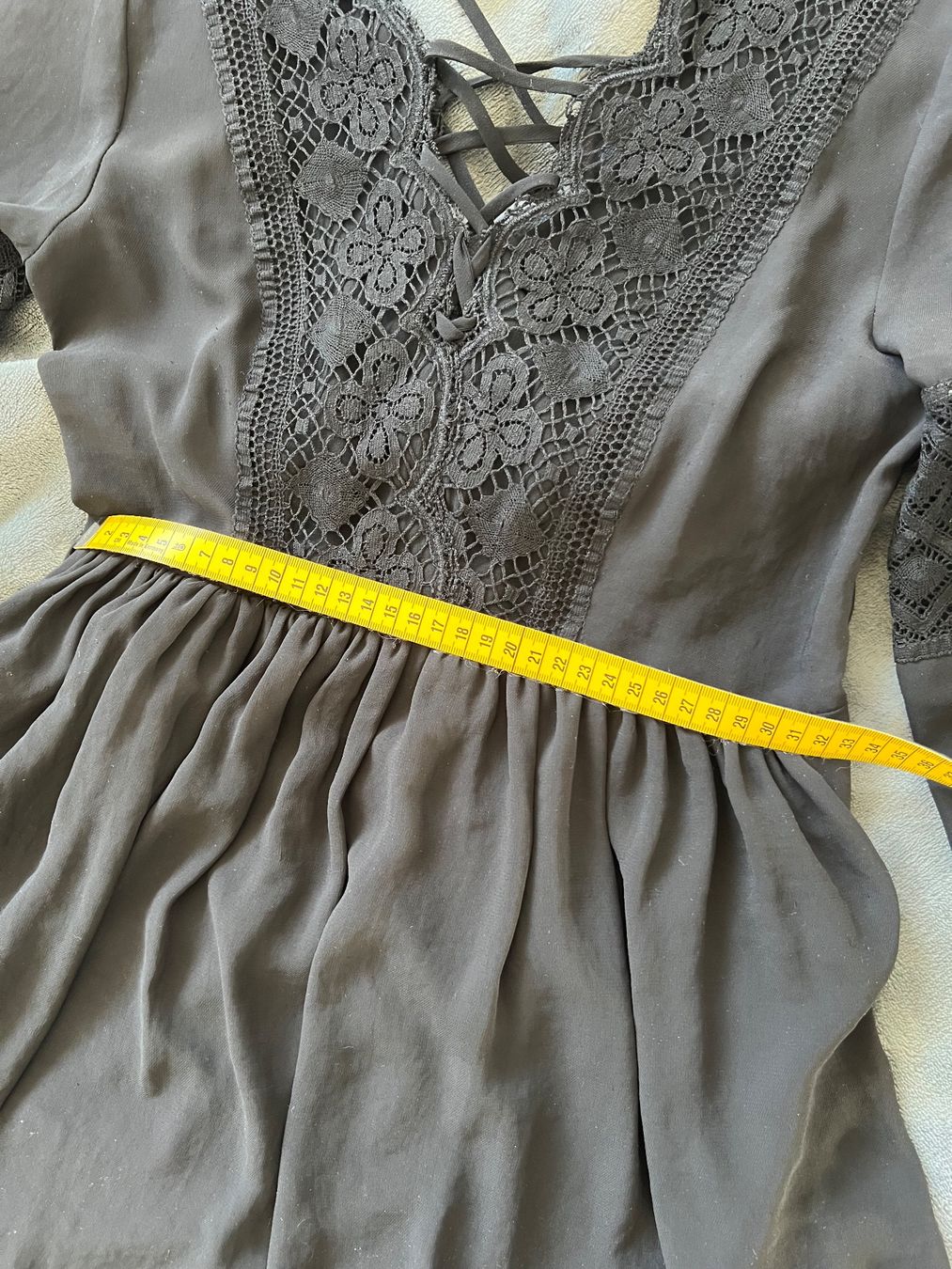 Sandro Vestiti: SANDRO, Robe noire légère à dentelle – Usato da Genève venduto da alfalfa 4