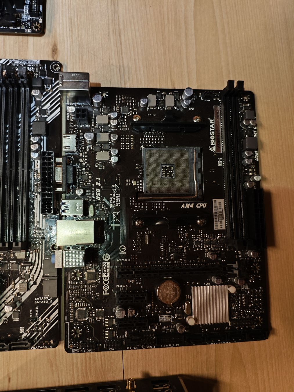 Schede madri: Diverse defekte Mainboard  – Difettoso da Neuenkirch venduto da Metal_666 5
