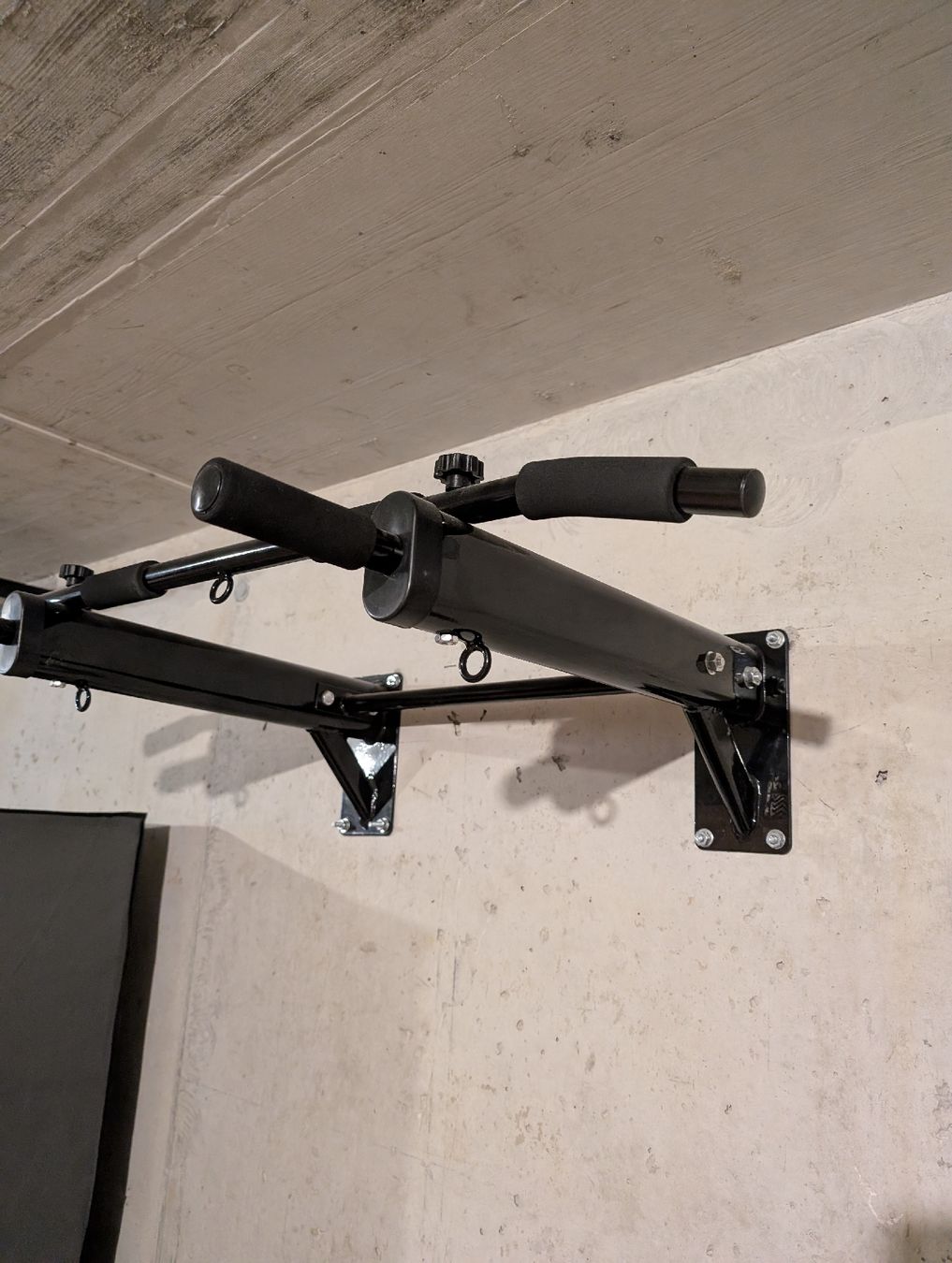 Hometrainer: Klimmzugstange  – Gebraucht aus Beringen von Horsts_Garage 1