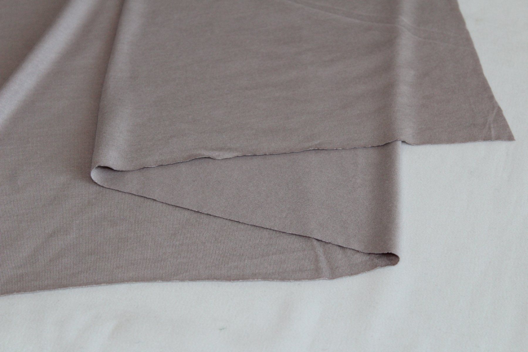 Tessuti: Stoff Viscosejersey uni h.beige – Nuovo (secondo la descrizione) da Obfelden venduto da solomon111 2