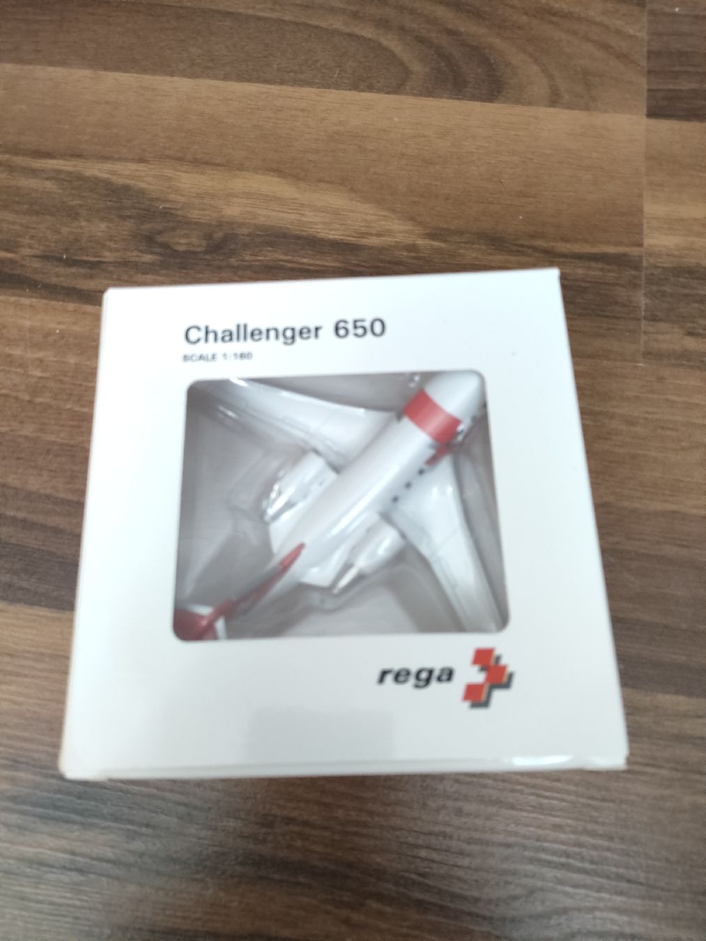Rega Modellbausätze & Standmodelle: Flugzeugmodell Challenger 650 Rega – Neu und originalverpackt aus Leuggelbach von Schreiner21 5