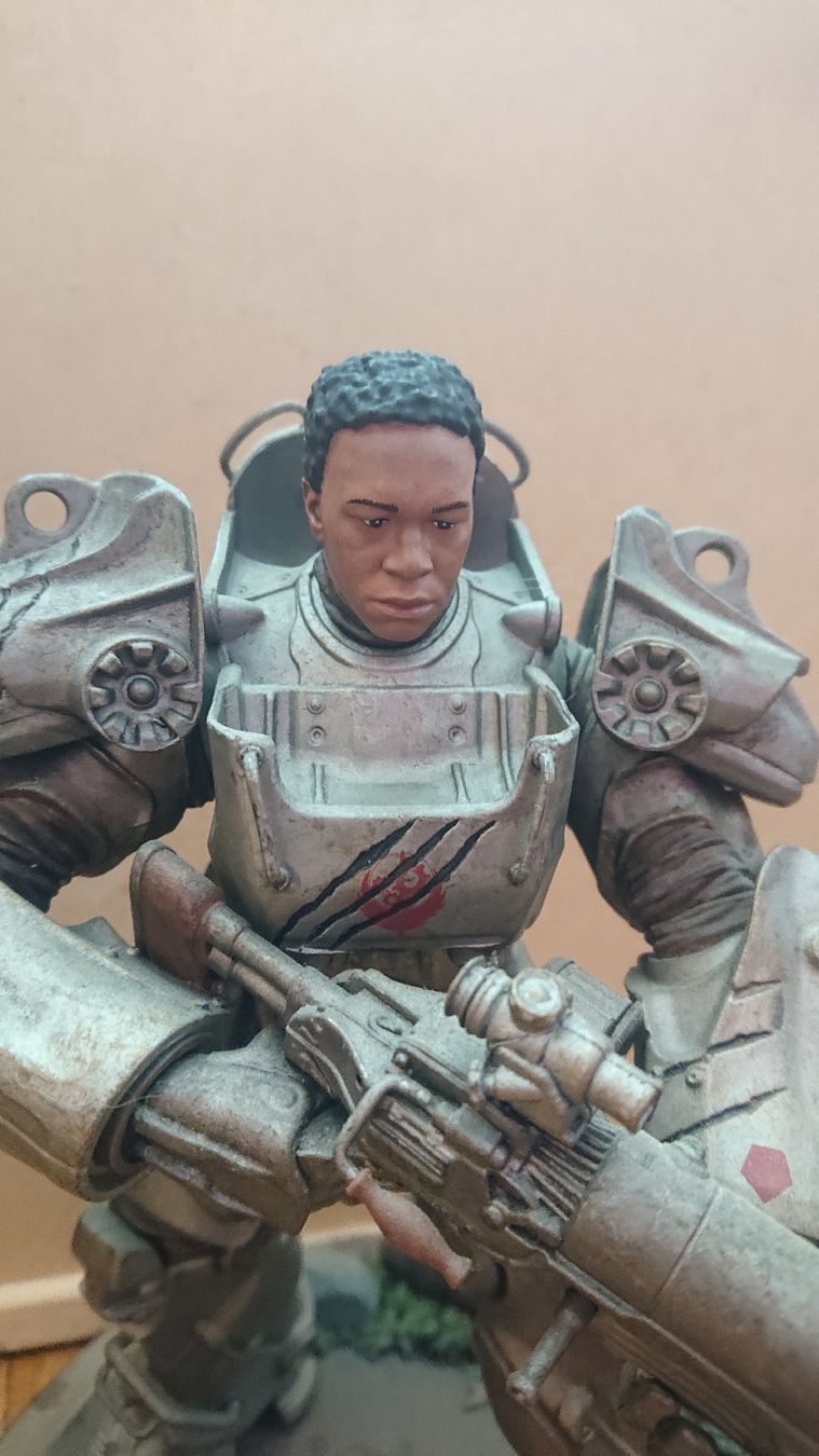 Statuette: Fallout Maximus Figur, Sammlerstück – Usato da Chur venduto da FreakofRarity 8
