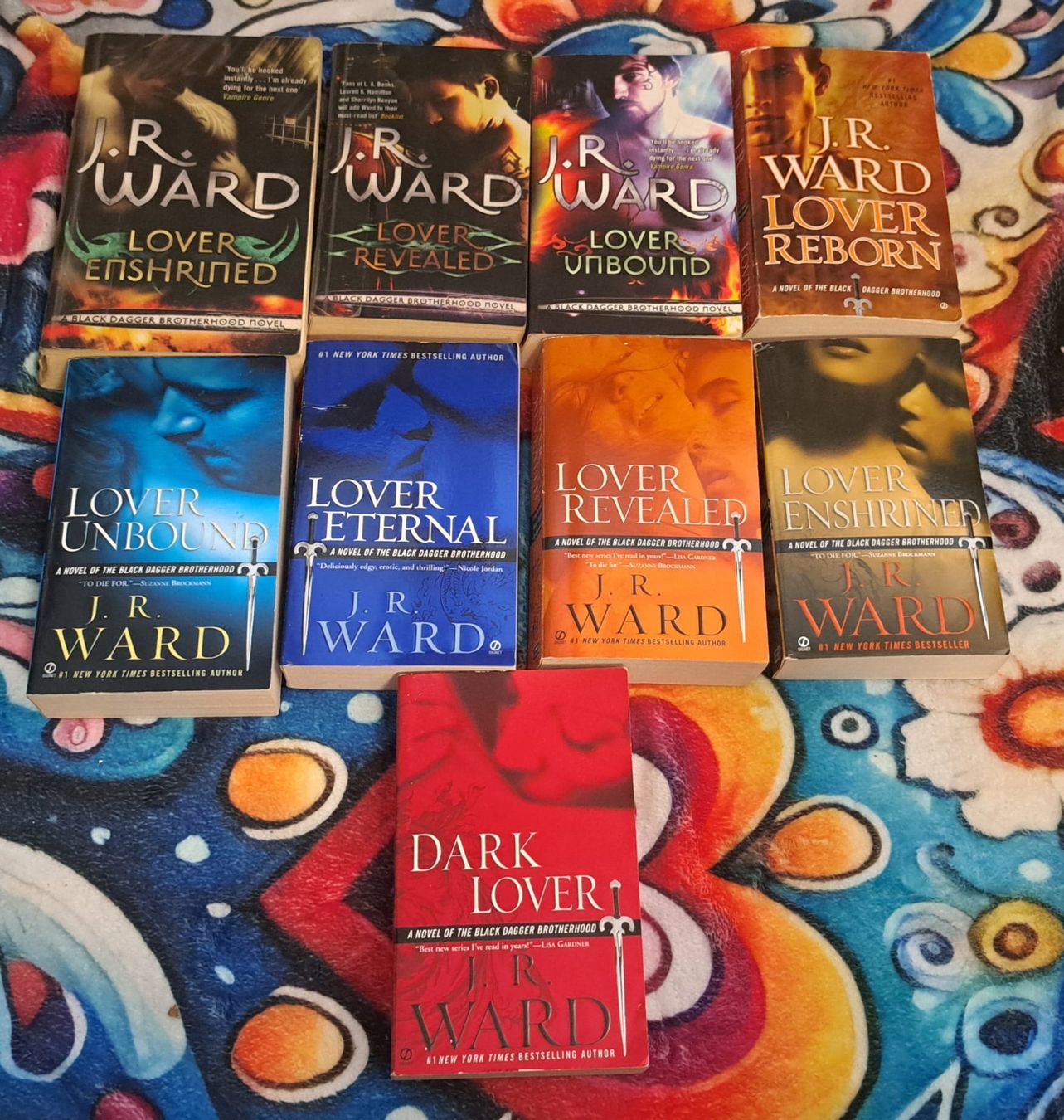 Libri: Black Dagger Brotherhood Books – Usato da Waltenschwil venduto da Catlady
