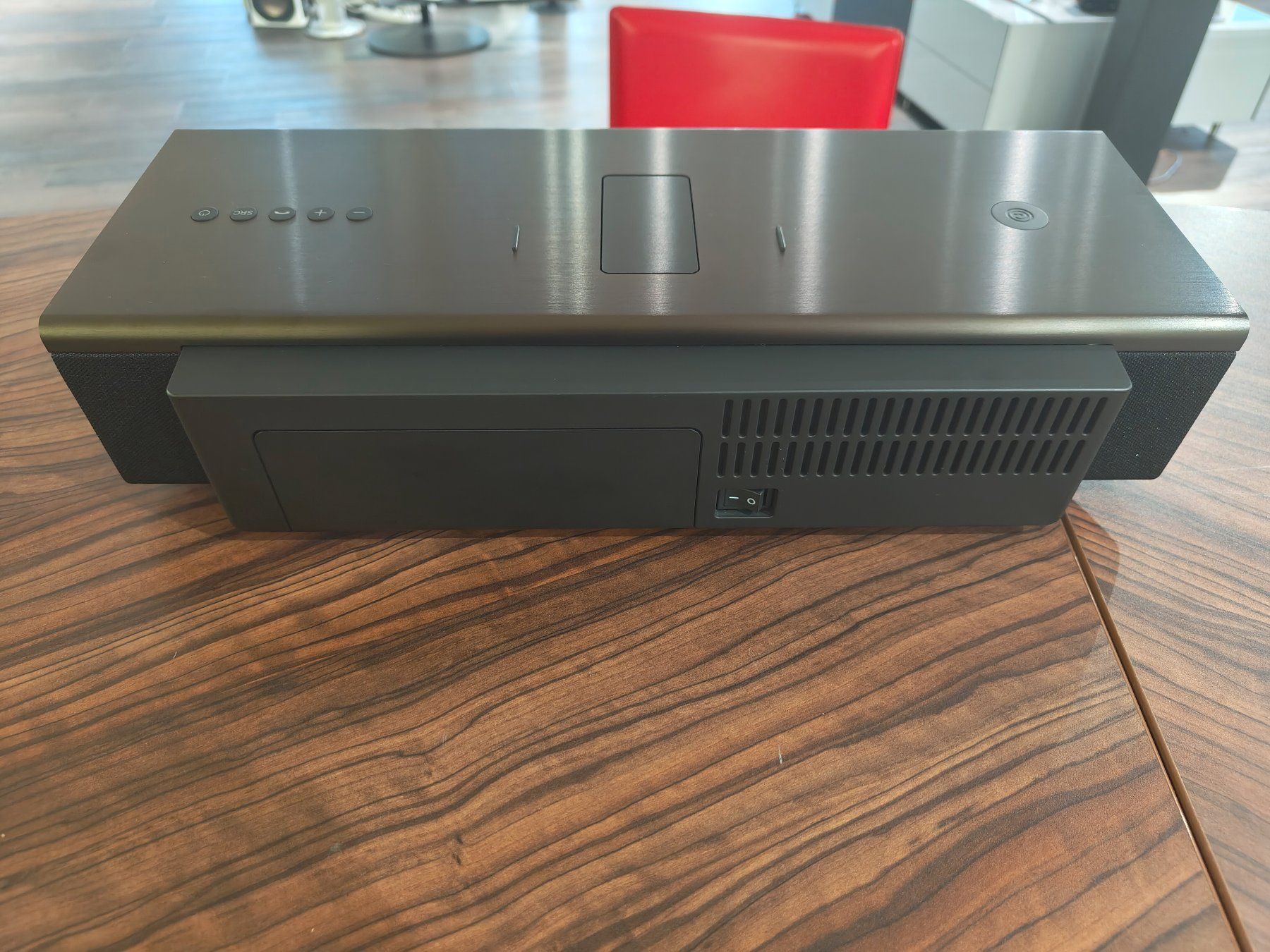 Loewe Lettore multimediale & Streamer: Loewe Soundport Compact Schwarz – Nuovo (secondo la descrizione) da Appenzell venduto da 1xRichtig 3