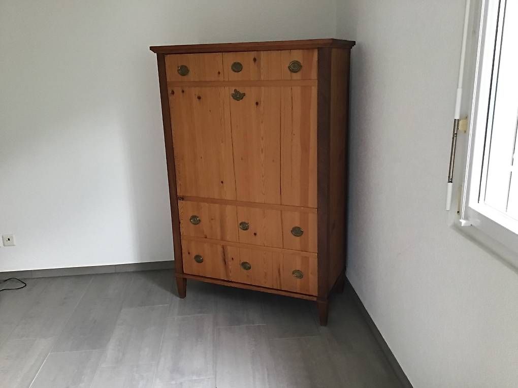 Armadi: Schrank – Usato da Etziken venduto da Friebe52 2