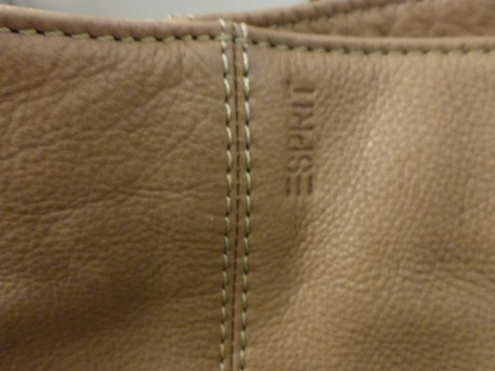 Esprit Sacs femmes: Tasche Echtleder Esprit – Neuf (Voir description) à Wettingen par okatiki 4