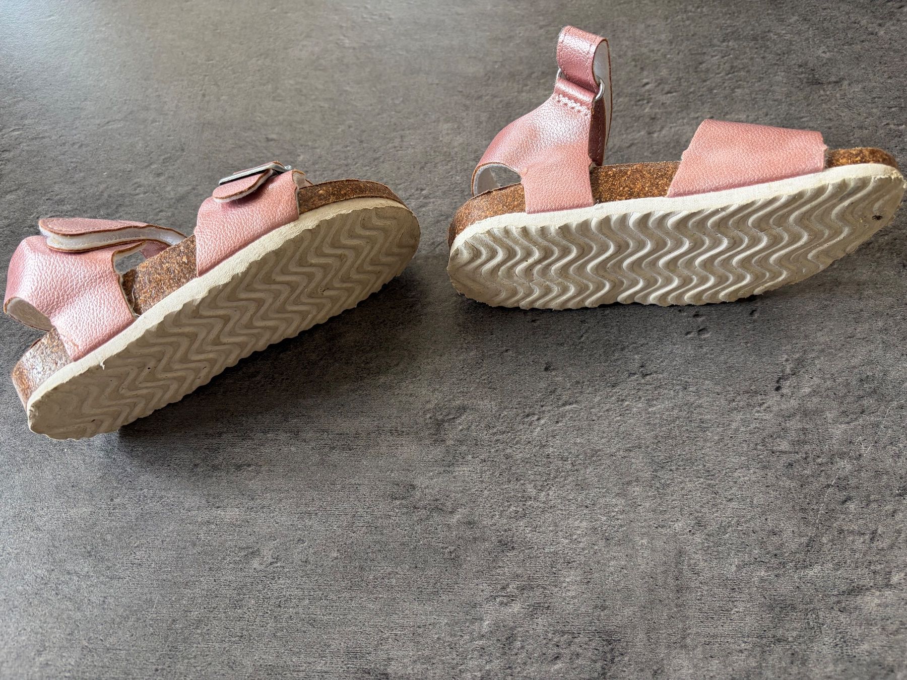 Scarpe per ragazze: Sandales rose pailleté 24/25 – Usato da Liddes venduto da Couik 1