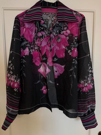 Vintage Damen Bluse Schwarz Pink Blumen Muster Chiffon Gr. 4