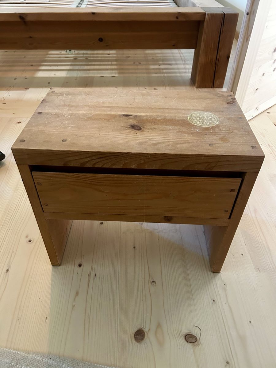 Letti: Lit bois massif 160x200 – Usato da Leysin venduto da car_8fnh 2