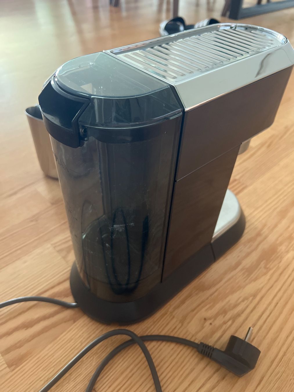 De'Longhi Kaffeemaschinen & Espressomaschinen: DeLonghi Dedica Arte – Neu (gemäss Beschreibung) aus Windisch von ana_mz9f 3