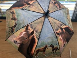 Regenschirm Pferde Automatik für Kinder, neuwertig, 90cm