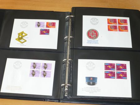 2 KISTEN Briefmarken 1968-1999 Ersttags/Einzel im Multipack