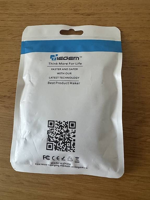 Laufwerke & Adapter: USB to Lightning für iPhone – Neu und originalverpackt aus Basel von Tortelini123 1