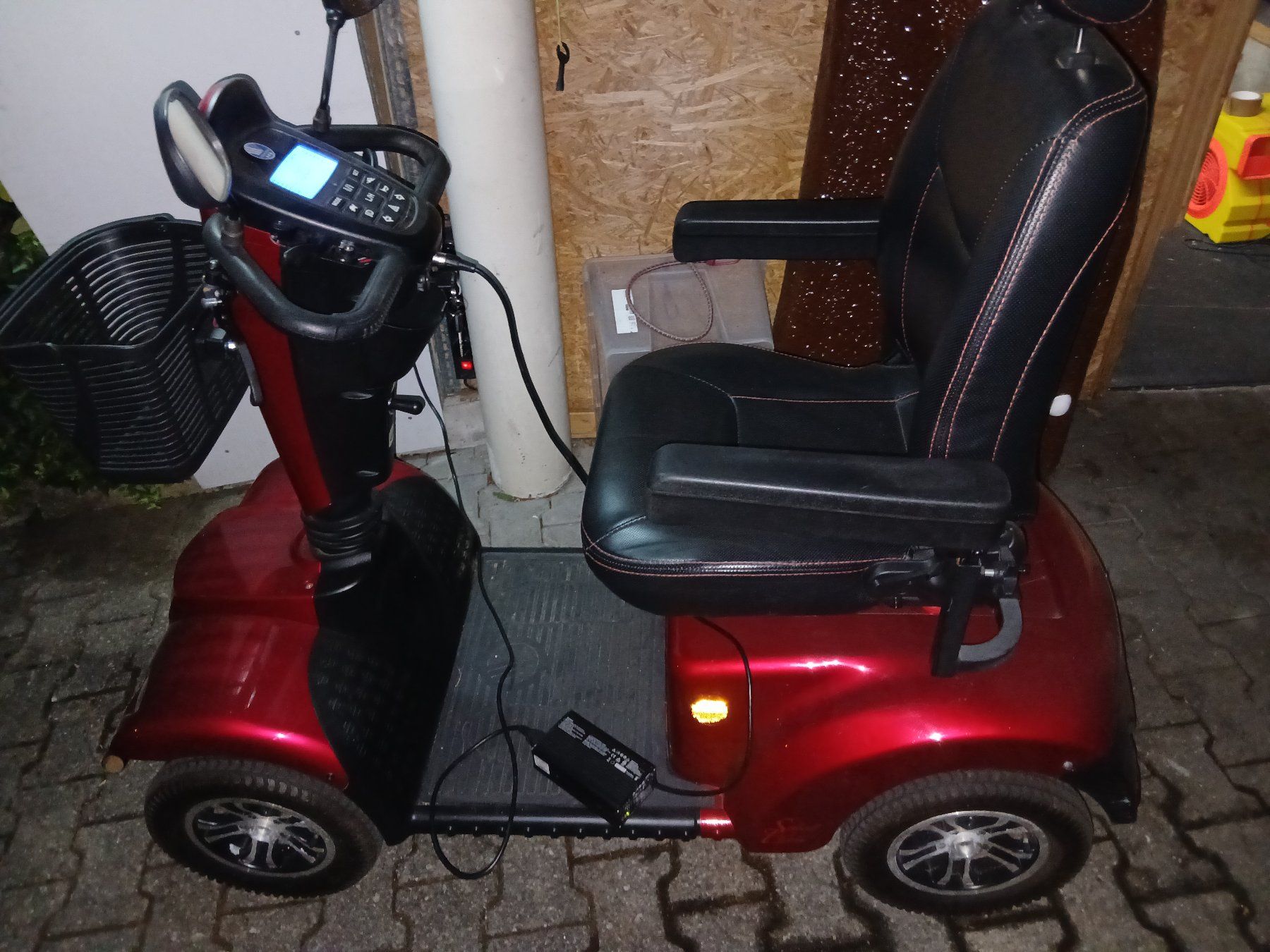 Veicoli elettrici: Carpo SE Elektromobil – Usato da Lengnau BE venduto da SimSinNemo87