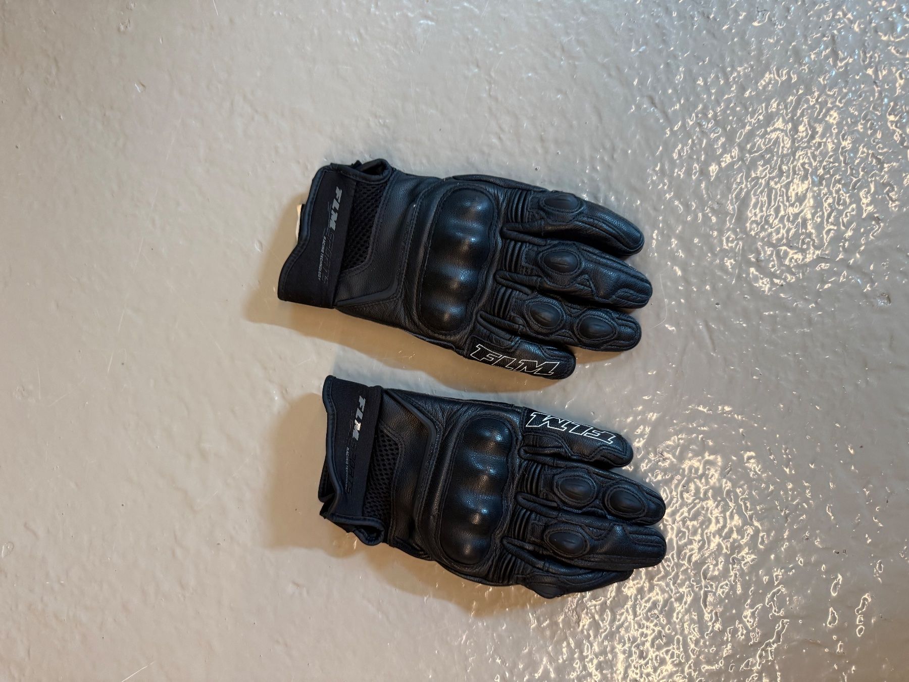 Handschuhe & Handstulpen: Motorradhandschuhe – Gebraucht aus Männedorf von Patisa