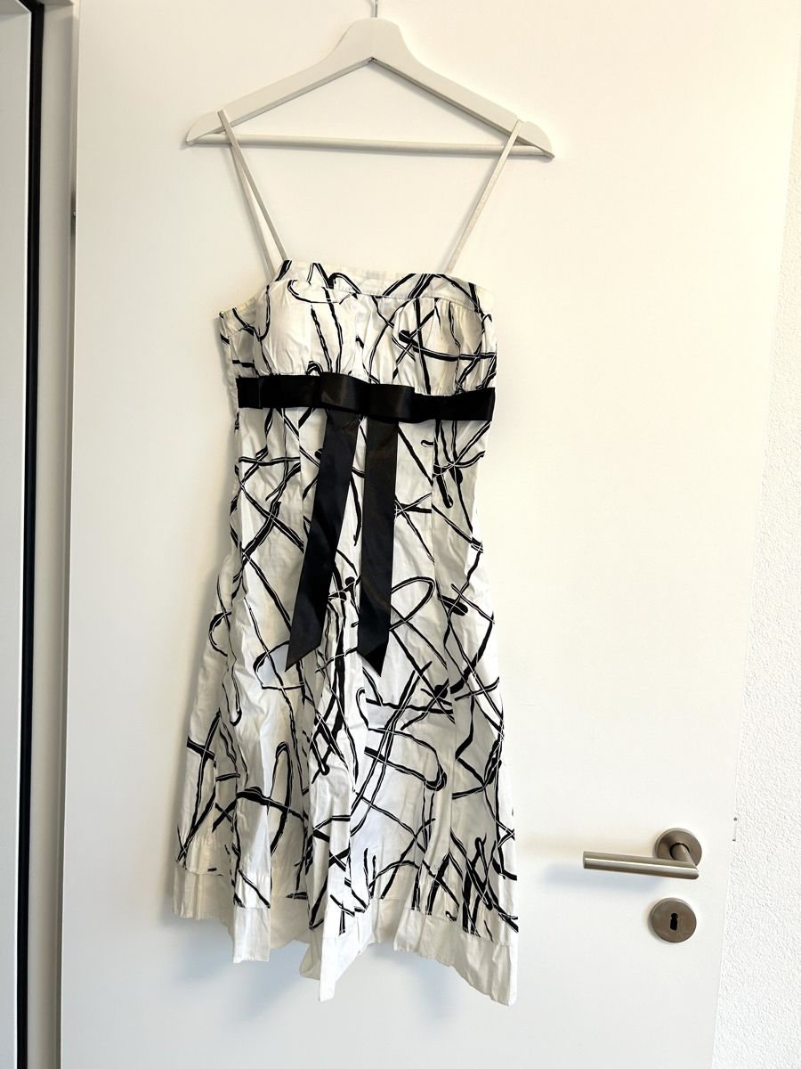 Vestiti: Wunderschönes Cocktailkleid – Usato da Rorschach venduto da fla_62jm