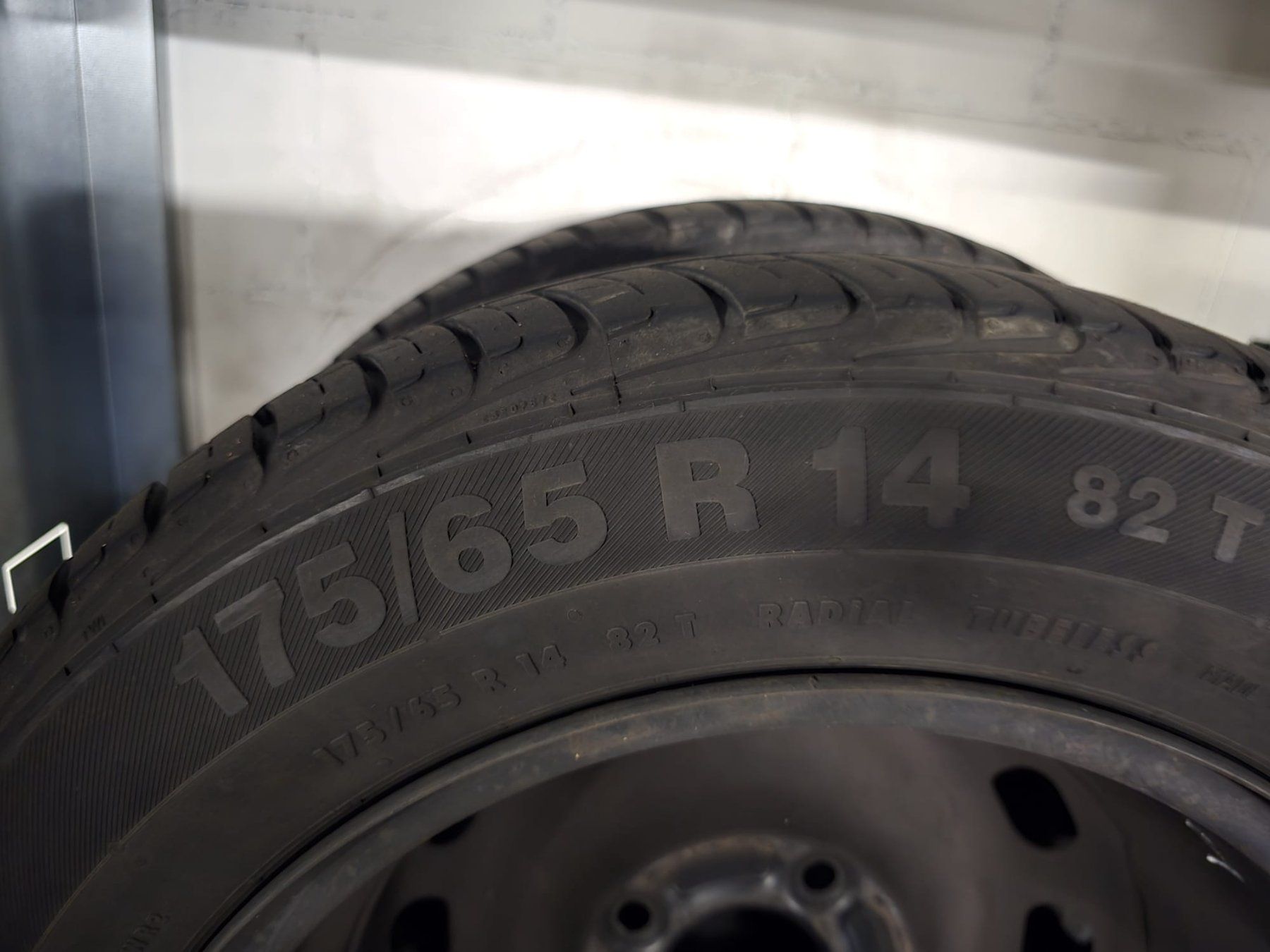 Mazda Toutes les pièces auto: 4 Sommerräder 175/65 R 14 – D'occasion à Gossau ZH par Maria_Feno