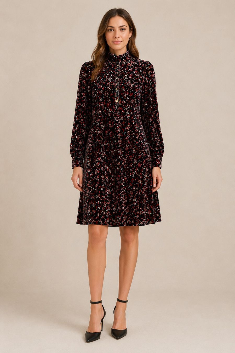 Claudie Pierlot Robes: Claudie Pierlot Paris Samtkleid mit Blumenmuster – D'occasion à Rapperswil SG par Johanna_S