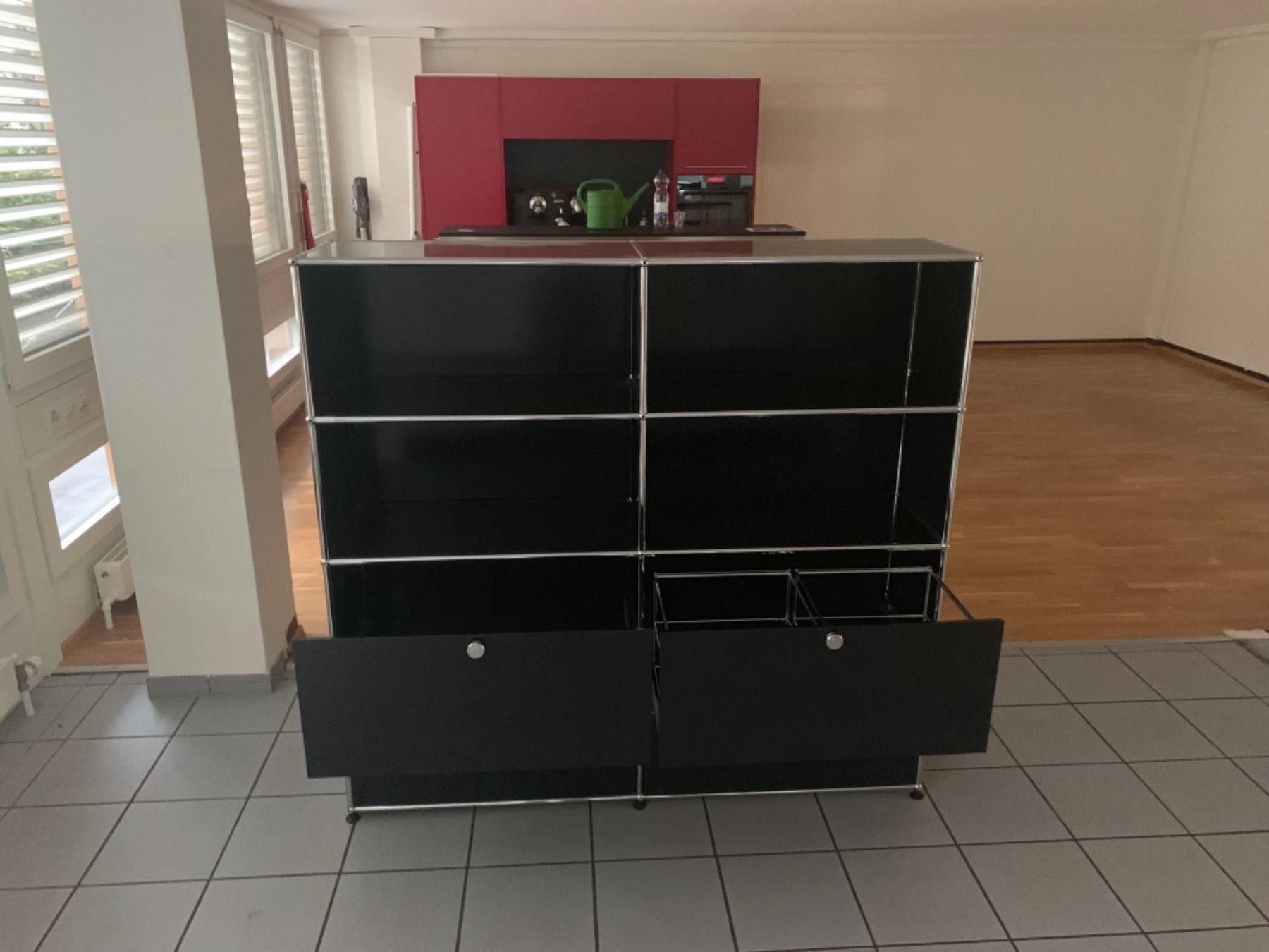 USM Scaffali: USM Highboard Black Lieferung Gratis – Usato da Thun venduto da Thuno6 4