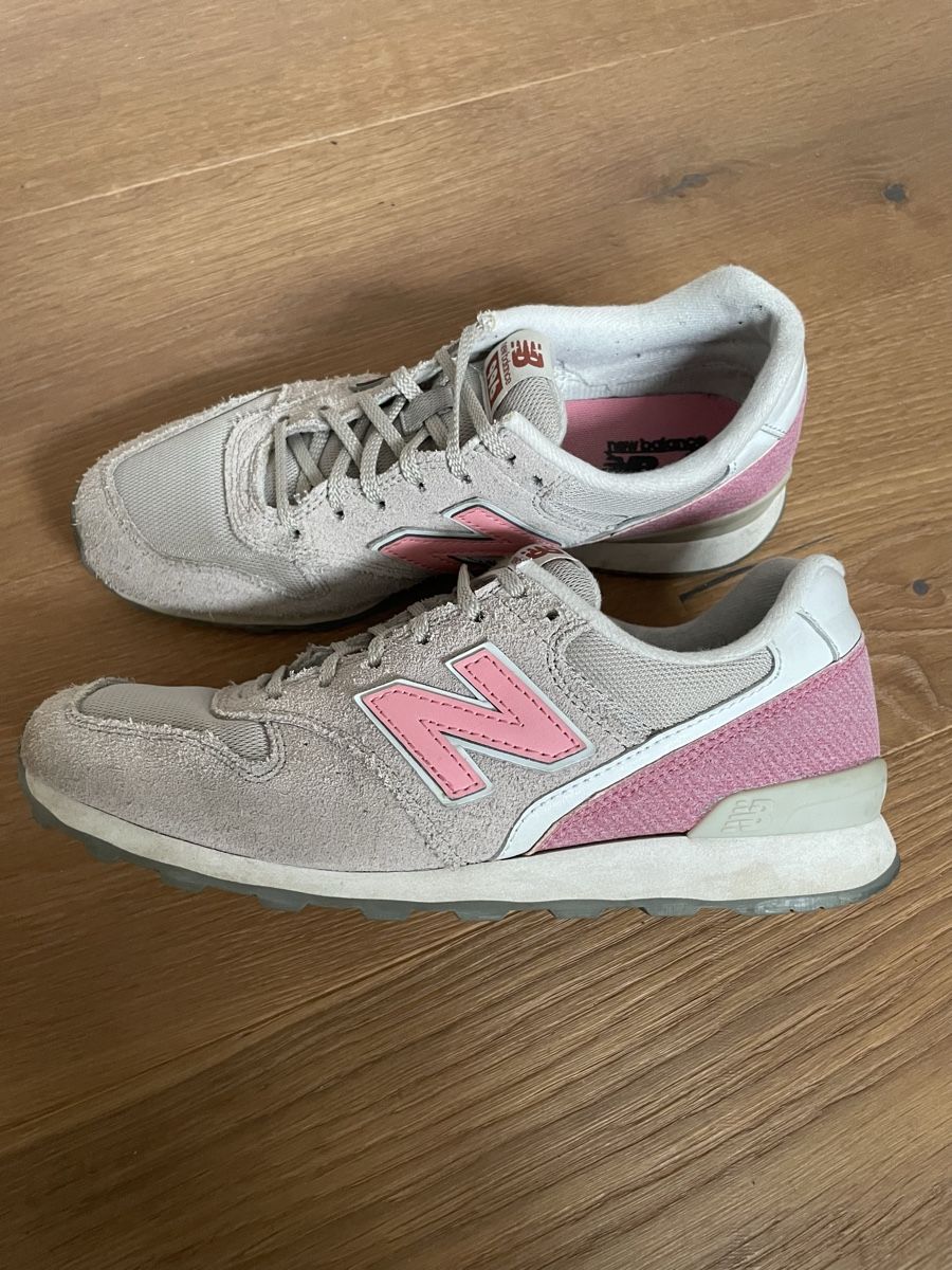 New Balance Damenschuhe: Sneaker – Gebraucht aus Aarwangen von erd_ngx8