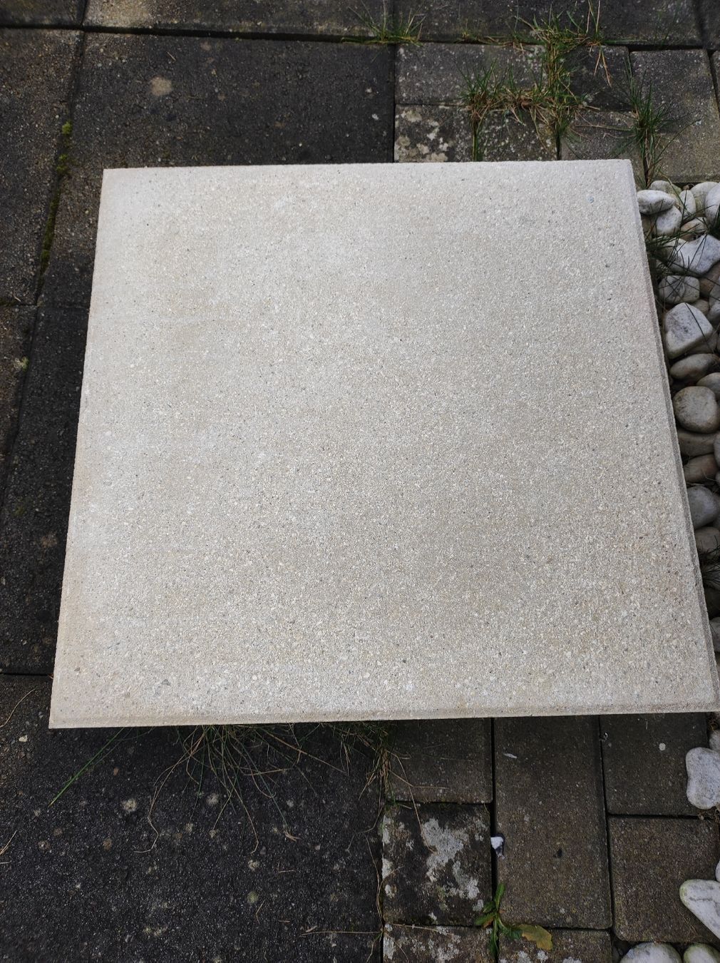 Ombrelloni: Steinplatten von Ampelschirm – Usato da Othmarsingen venduto da Othm13