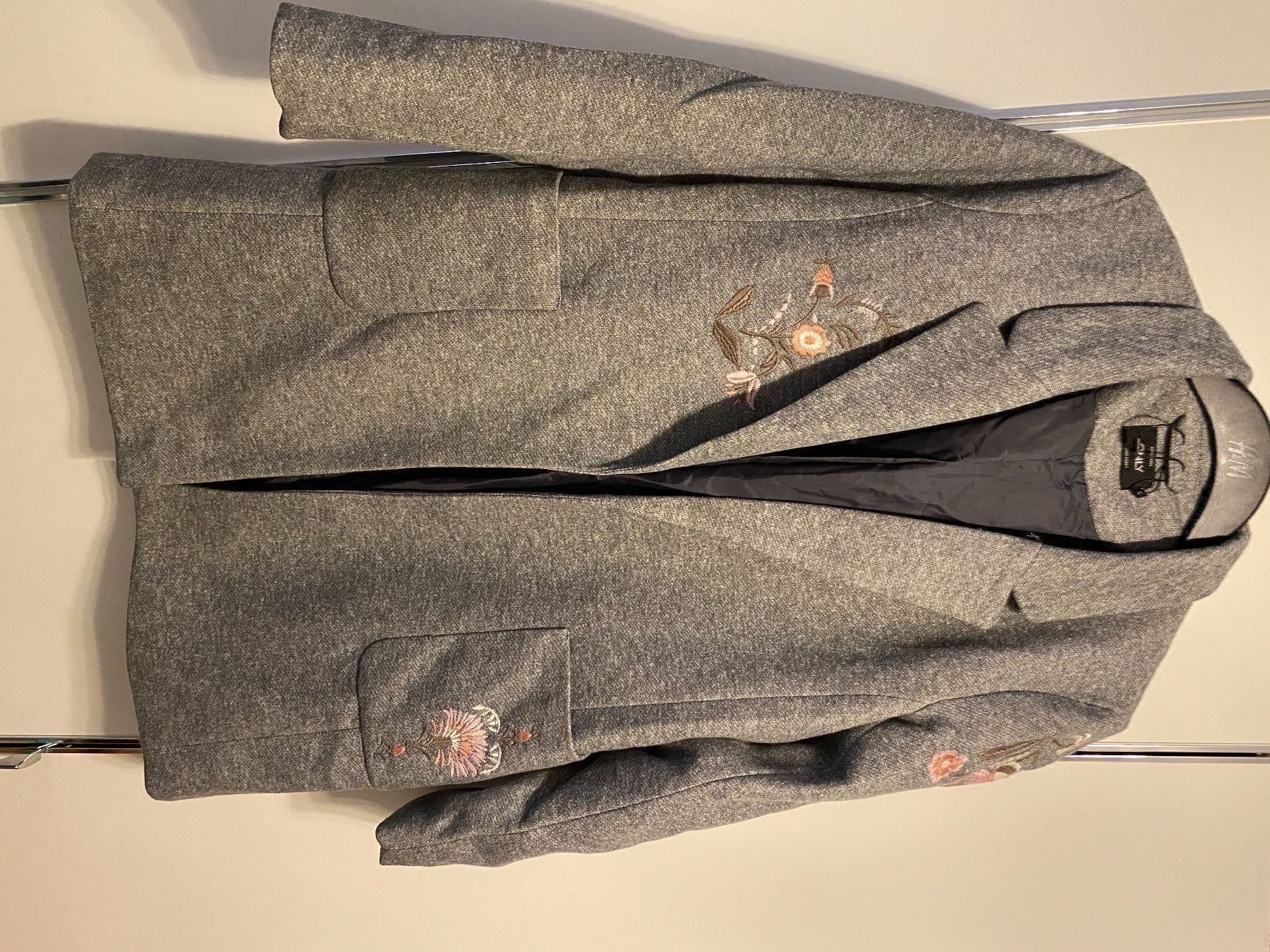 Jacken: Frülings/Herbst Jacke von ONLY gr.L – Gebraucht aus Pfungen von Outlet64