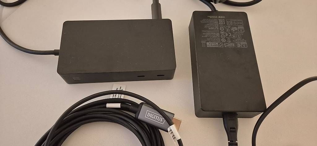 Microsoft Docking station: Microsoft Surface Dock 2 – Usato da Islisberg venduto da Dcotting