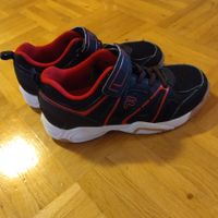 Fila Kinder Turnschuhe schwarz/rot Klettverschluss Grösse 32