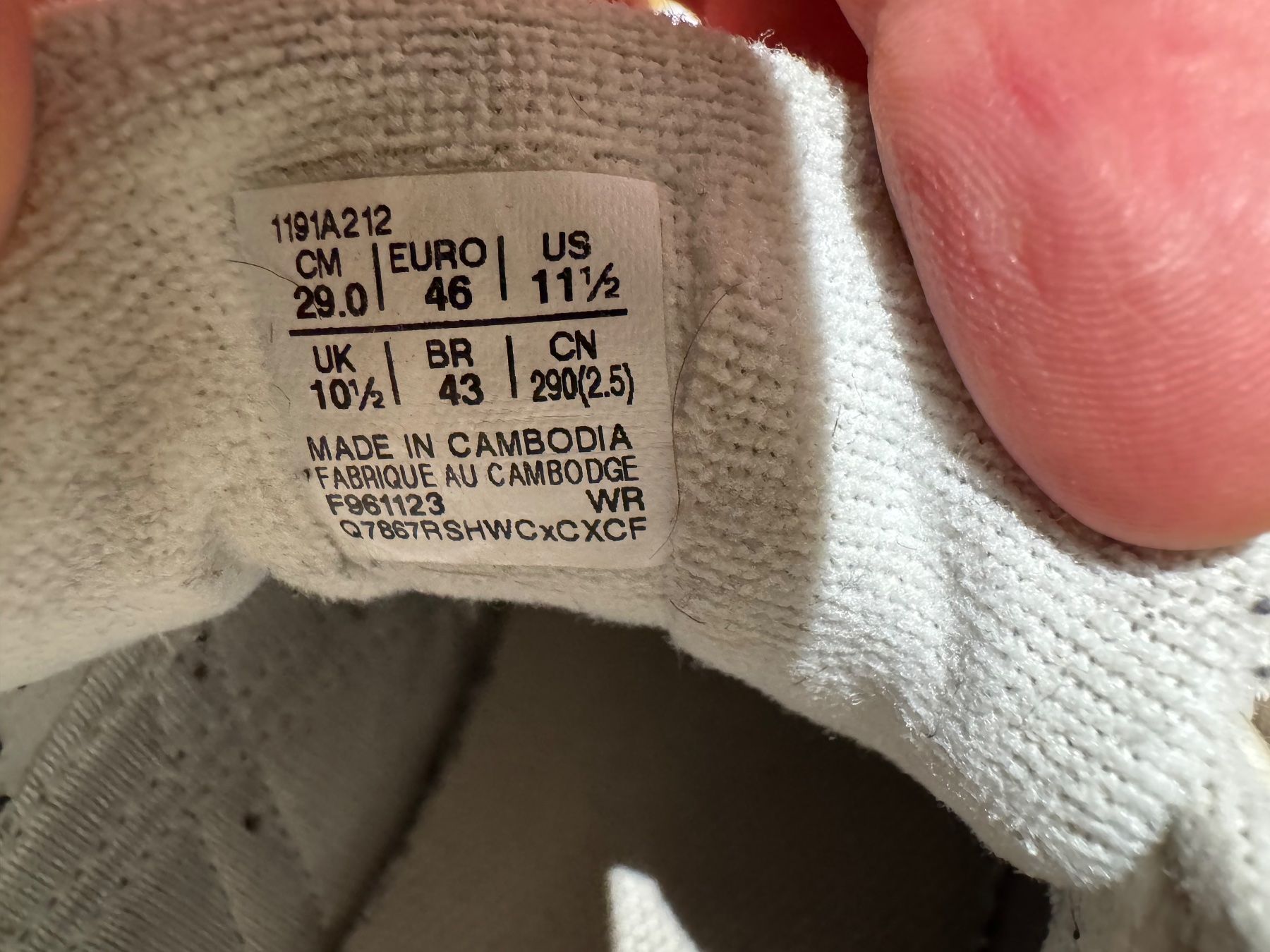 Scarpe da uomo: Asics Hallenschuhe, Gr. 46, – Usato da Aettenschwil venduto da SaFa24 1